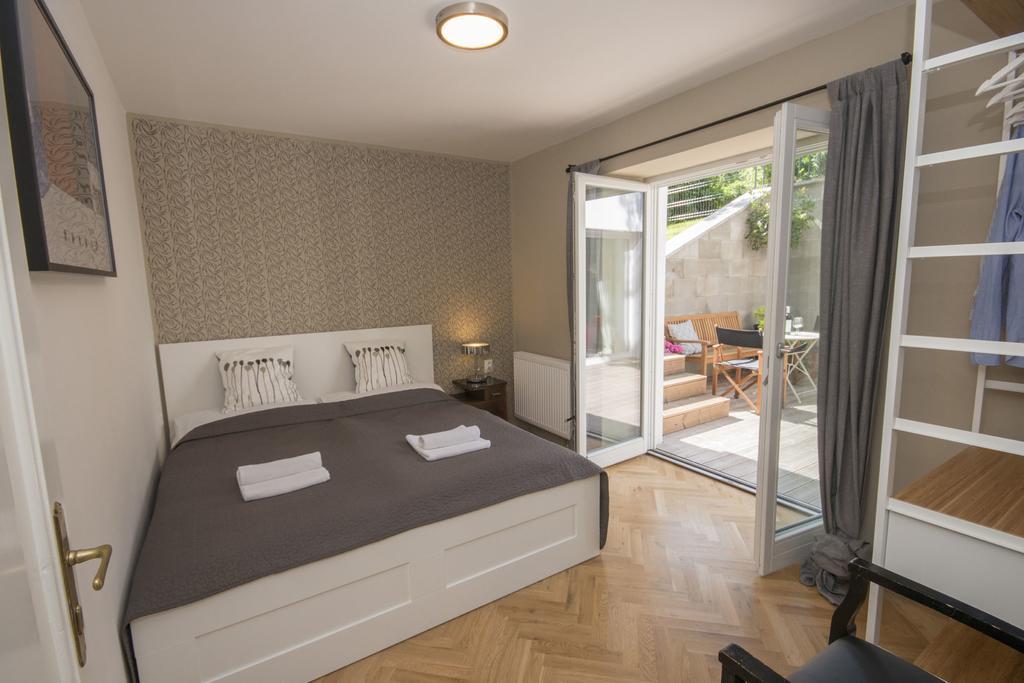 Bed&Breakfast & Apartment Klafe Brno Exterior photo